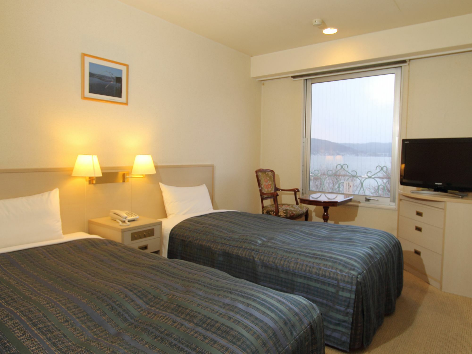 Suwa Lakeside Hotel Exterior photo